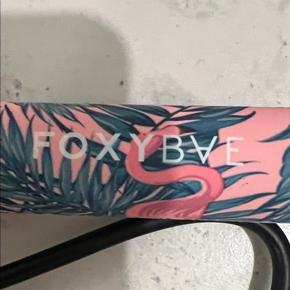 Foxy Bae Pink and Black Hair Curling Wand - Picture 2 of 7